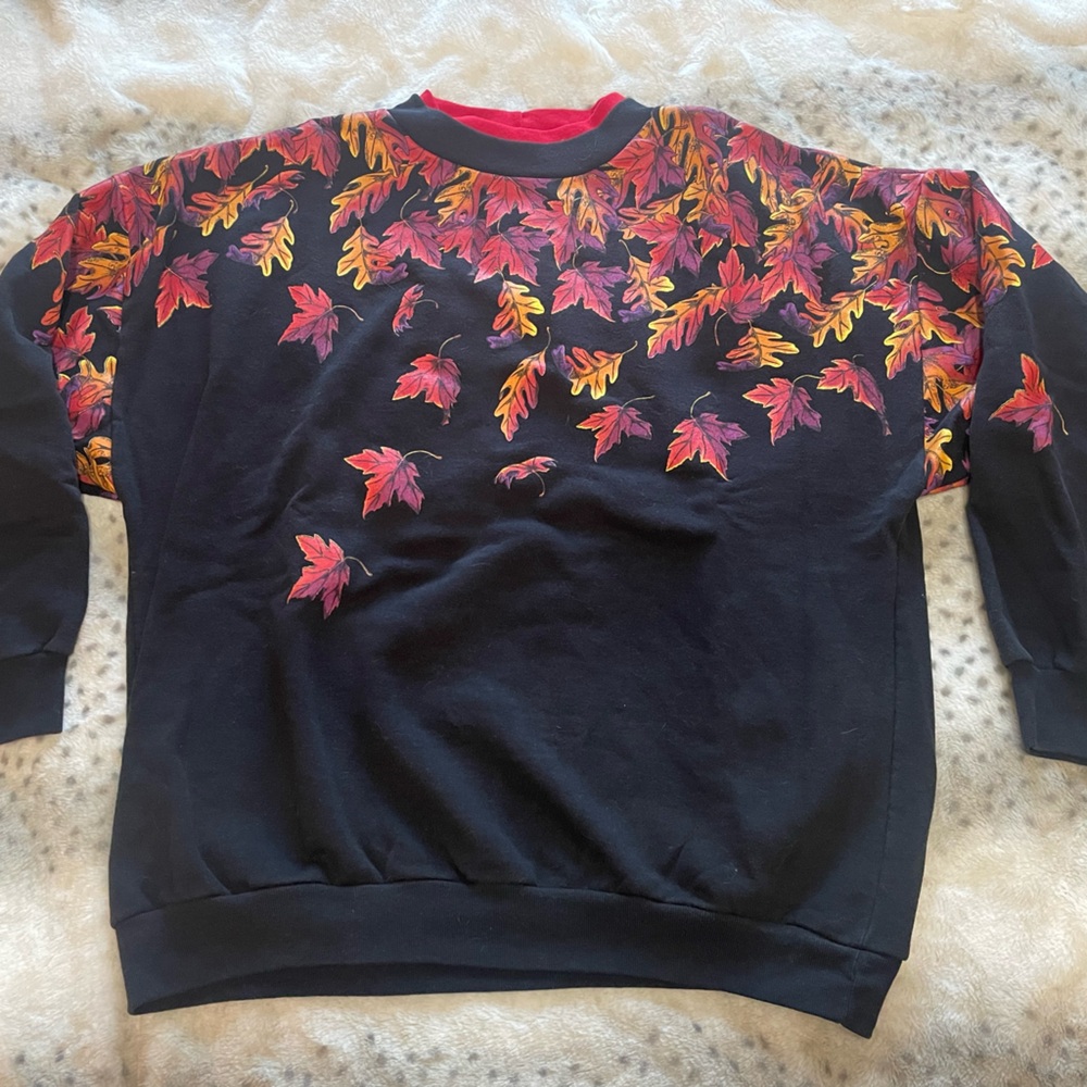 Vintage Artisans Autumn Leaf Pattern Black Sweater